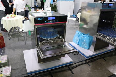 洗瓶機(jī)生產(chǎn)廠家怎么選擇